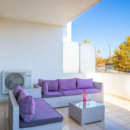 One Bedroom In Albur Village 1l *