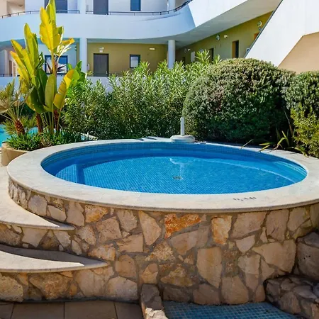One Bedroom In Albur Village 1l Apartment *